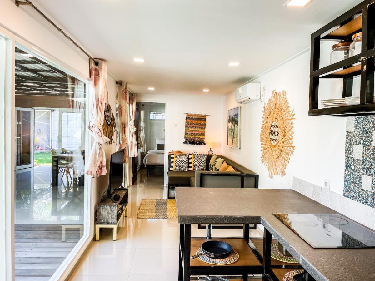 Villa Kotak Surfers Escape Reopening Rates Apply Now Selong Belanak Exterior photo